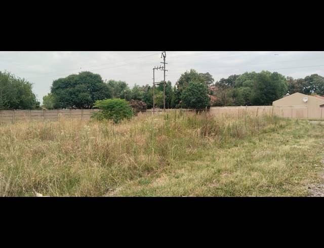 1,005M² VACANT LAND FOR SALE IN RIVERSDALE